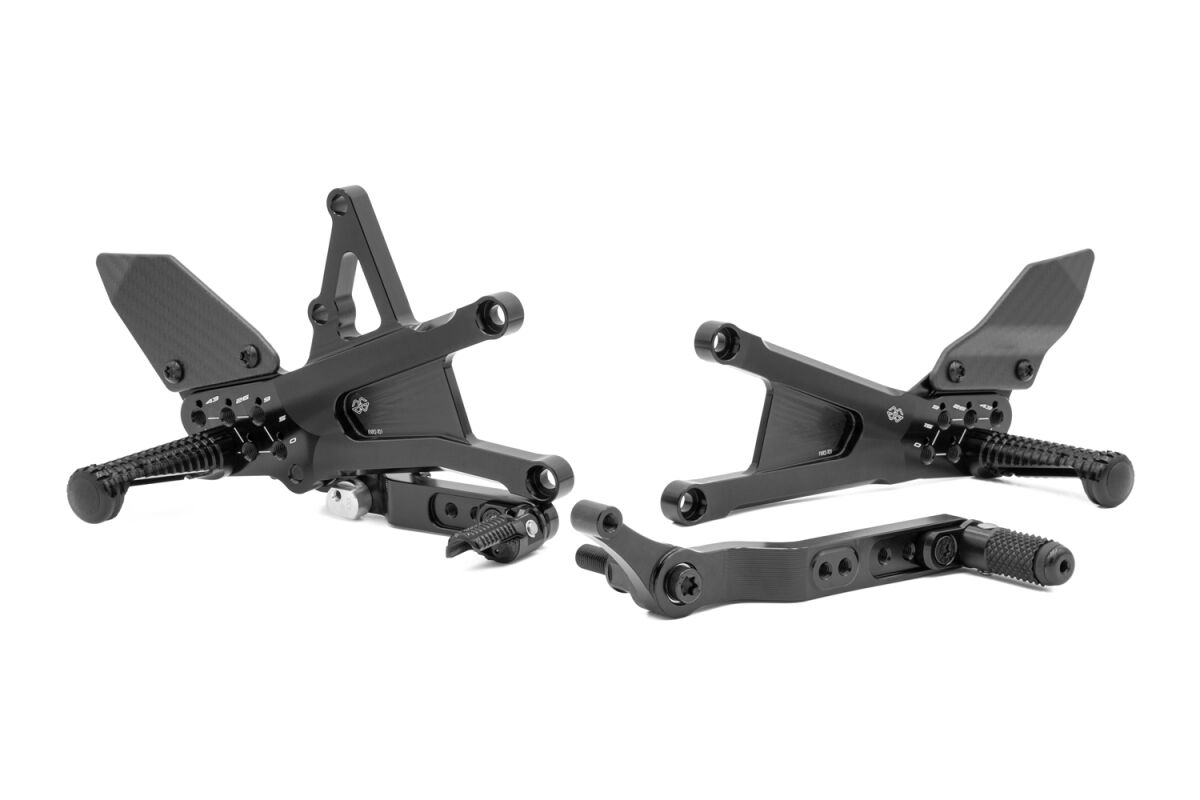 Задна стойка FXR черна TRIUMPH GILLES FXR2-T01-B